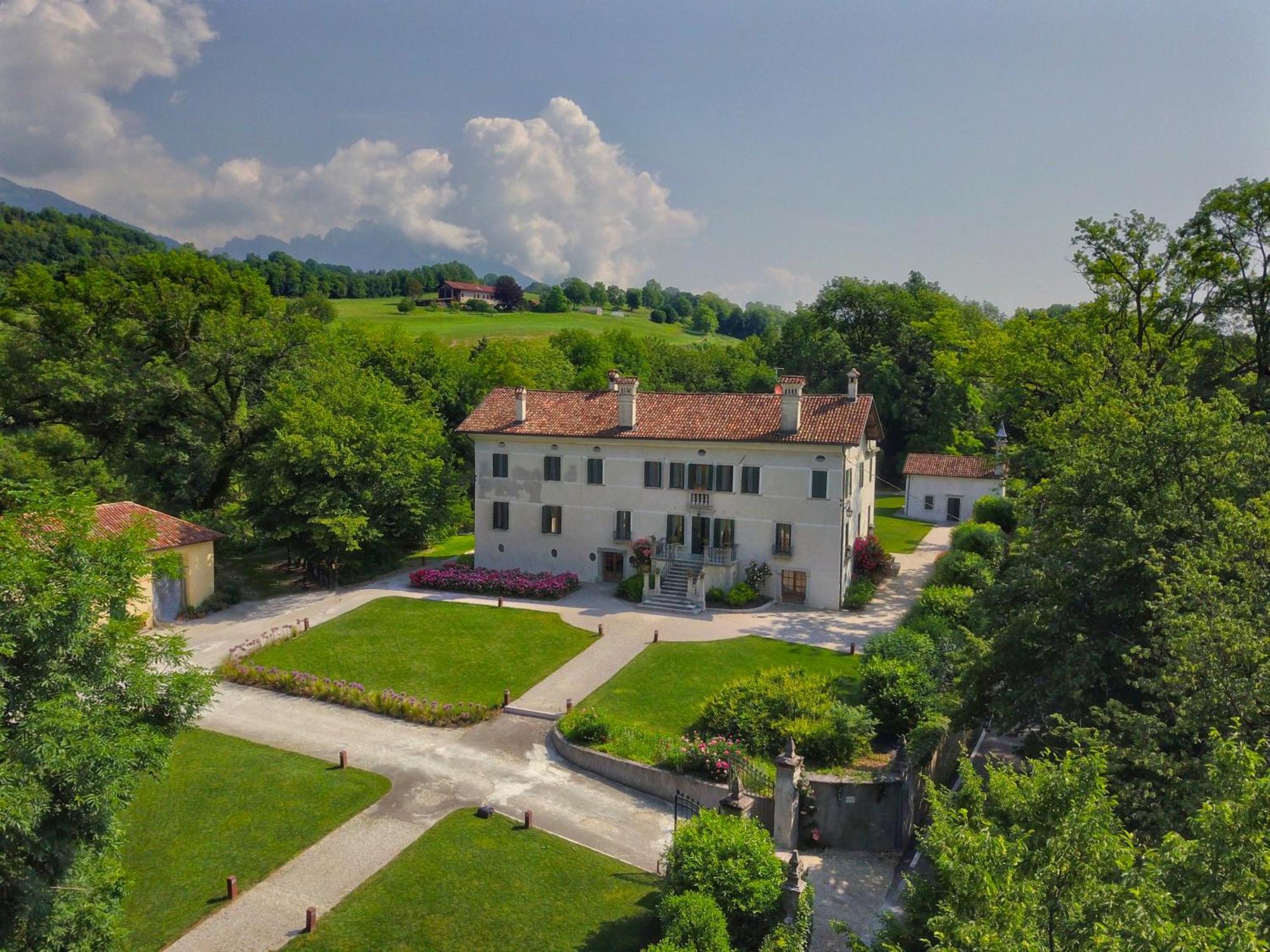 Villa San Liberale - Suites & Wellness - Villa Veneta Feltre Zewnętrze zdjęcie